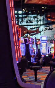 Filipino player signing up on casinoplua mobile platform with confidence